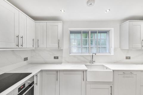 3 bedroom mews to rent, Thurloe Close, South Kensington SW7