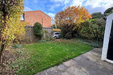 3 bedroom semi-detached house for sale, Station Road, Kings Langley WD4