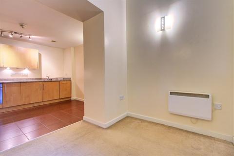 2 bedroom flat to rent, Rutland St, Leicester LE1