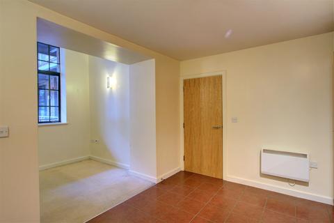 2 bedroom flat to rent, Rutland St, Leicester LE1