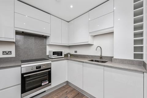 2 bedroom flat to rent, Redan Place London W2