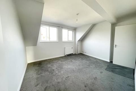 Studio to rent, Maidstone Road, Kent ME4