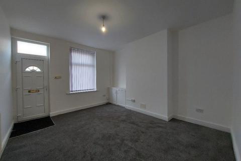 2 bedroom terraced house to rent, Briercliffe Road, Burnley BB10