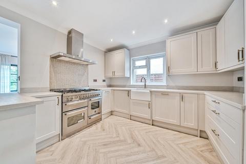 4 bedroom semi-detached house for sale, Southborough Lane, Bromley