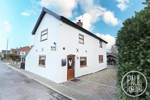 Dove Cottage Black Street, Gisleham, Lowestoft, NR33 8EJ