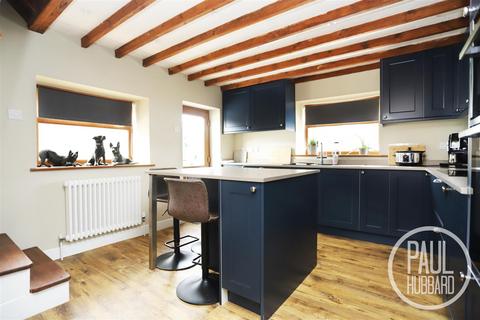 Dove Cottage Black Street, Gisleham, Lowestoft, NR33 8EJ