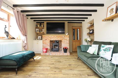 Dove Cottage Black Street, Gisleham, Lowestoft, NR33 8EJ