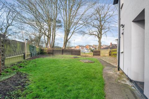 2 bedroom semi-detached house to rent, Barker Crescent, Melton Mowbray