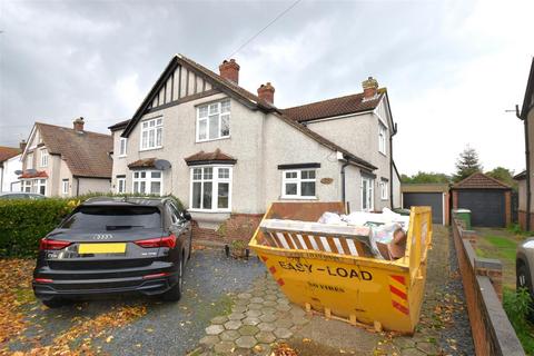 4 bedroom semi-detached house for sale, Nursery Avenue, Bexleyheath DA7