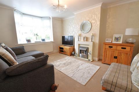 4 bedroom semi-detached house for sale, Nursery Avenue, Bexleyheath DA7