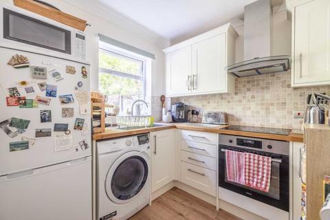 1 bedroom maisonette to rent, Dawn Redwood Close, Horton SL3