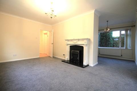 3 bedroom semi-detached house to rent, Braydeston Crescent, Brundall NR13