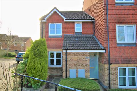 1 bedroom ground floor maisonette to rent, Bolton Road, Maidenbower, Crawley, West Sussex. RH10 7LS