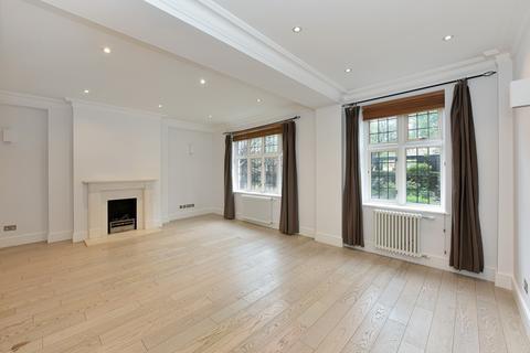 3 bedroom apartment for sale, Wellington Court, Wellington Road, London, NW8