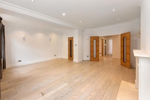 3 bedroom apartment for sale, Wellington Court, Wellington Road, London, NW8