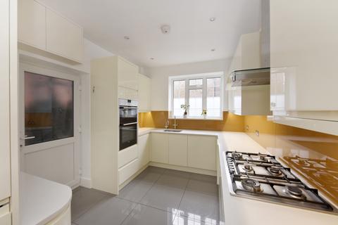 3 bedroom apartment for sale, Wellington Court, Wellington Road, London, NW8