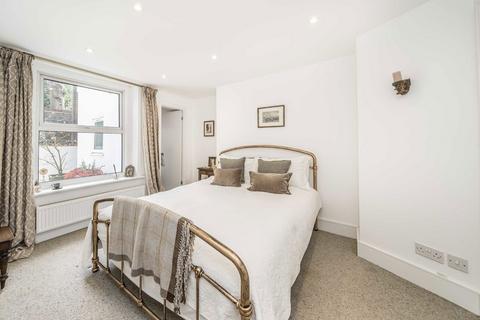 1 bedroom flat for sale, St. Margarets Road, East Twickenham TW1