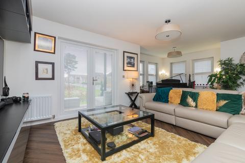 2 bedroom flat for sale, Cedarwood Gardens, Bishopton PA7