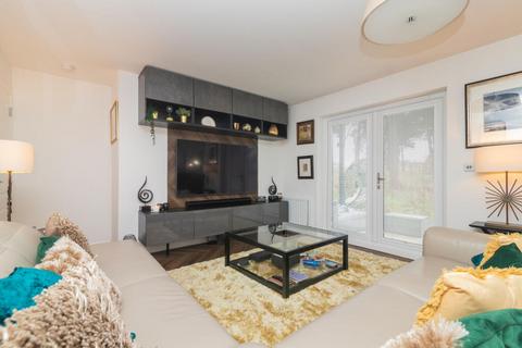 2 bedroom apartment for sale, Cedarwood Gardens, Bishopton PA7