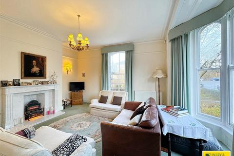 2 bedroom apartment for sale, Park Road, Buxton