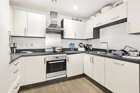 2 bedroom apartment for sale, 8 Oscar Wilde Road, Reading