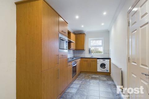 21 Old Mill Place, Wraysbury, Staines, TW19 5LY
