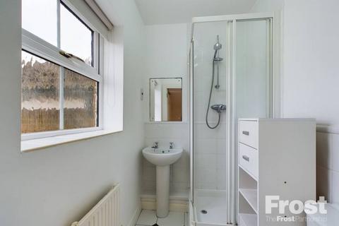 21 Old Mill Place, Wraysbury, Staines, TW19 5LY
