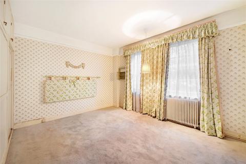 2 bedroom apartment for sale, Fulham Road, London, SW3