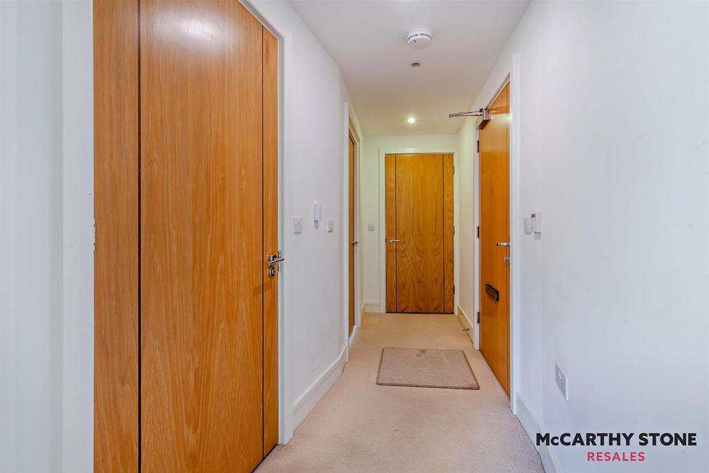 8627947-interior15-800.jpg