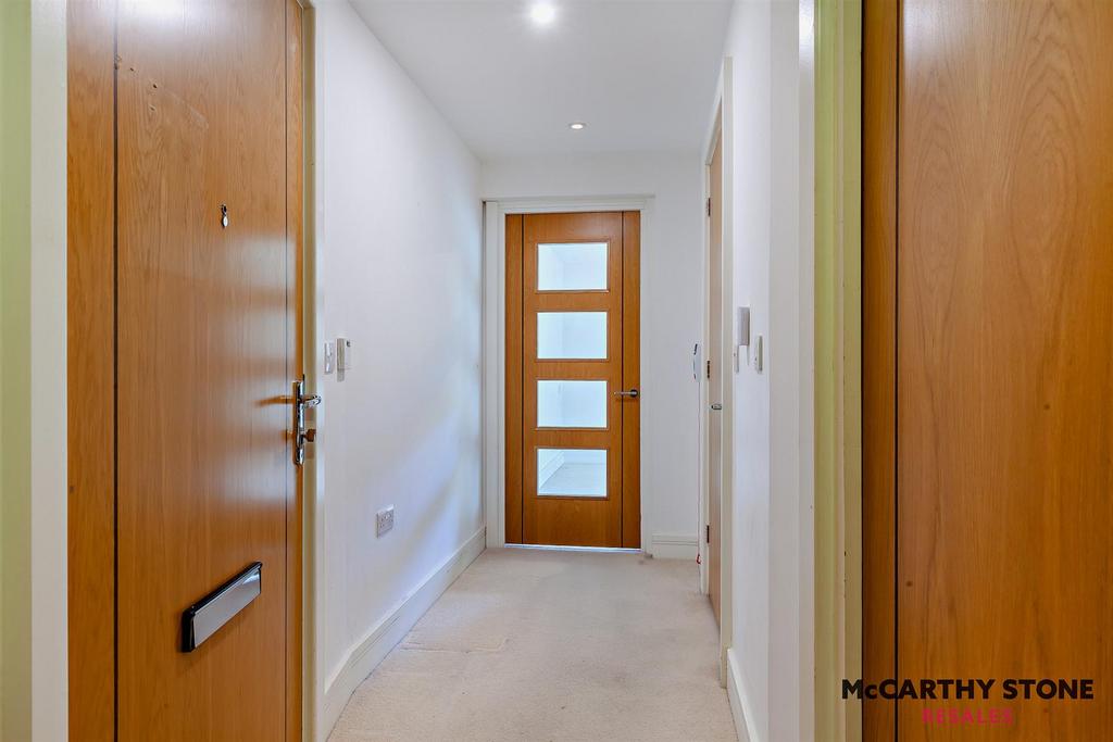 8627947-interior14-800.jpg