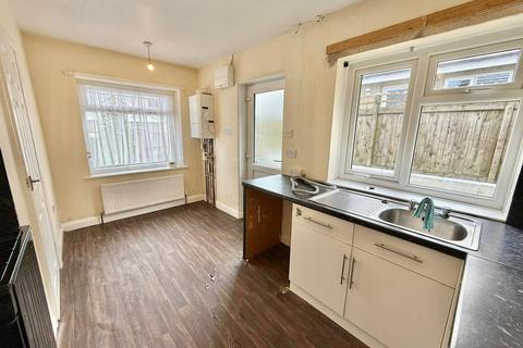 2 bedroom bungalow to rent, Ghyll Wood Drive, Bingley, West Yorkshire, UK, BD16