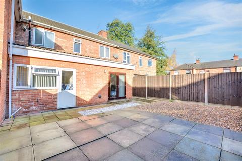 3 bedroom terraced house for sale, Curzon Street, Netherfield, Nottingham