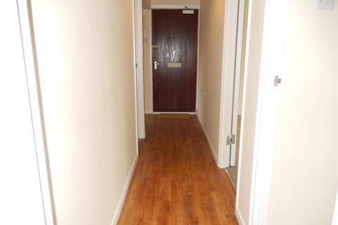 2 bedroom flat to rent, Haseley Close, Leamington Spa