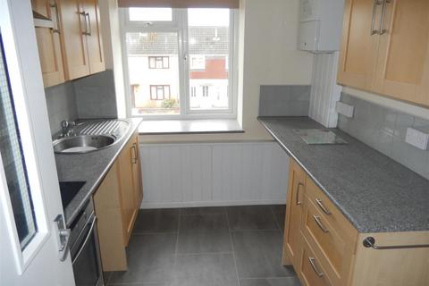 2 bedroom flat to rent, Haseley Close, Leamington Spa