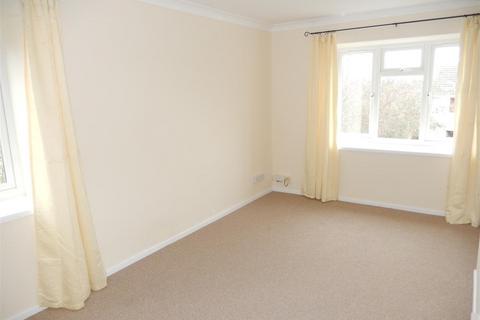 2 bedroom flat to rent, Haseley Close, Leamington Spa