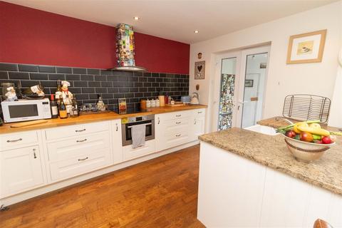 3 bedroom semi-detached house for sale, The Drive, North Shields