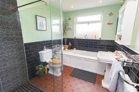 3 bedroom semi-detached house for sale, The Drive, North Shields