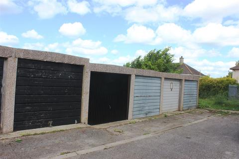 Detached house to rent, Curtis Close, Amesbury SP4