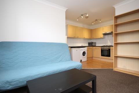 1 bedroom flat to rent, Seven Sister Road, Finsbury Park, N7