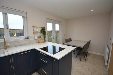 3 bedroom end of terrace house for sale, Chestnut Gait, Stewarton, Kilmarnock, KA3