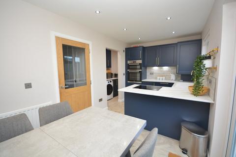 3 bedroom end of terrace house for sale, Chestnut Gait, Stewarton, Kilmarnock, KA3