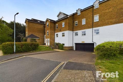 18 Old Mill Place, Wraysbury, Staines-upon-thames, TW19 5LY