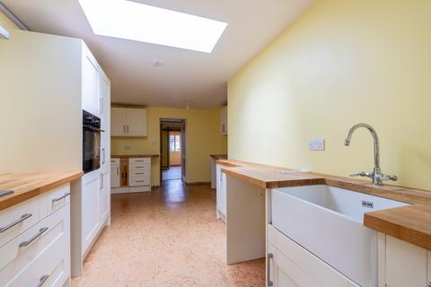 3 bedroom end of terrace house for sale, Oakfield Road, Carterton, Oxfordshire, OX18