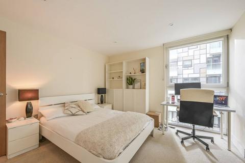 2 bedroom flat to rent, Cobalt Point, Canary Wharf, London, E14