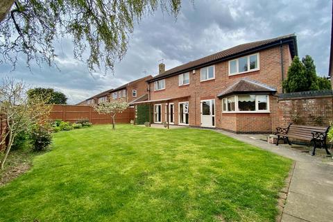 5 bedroom detached house for sale, Glenfields, Whittlesey, Peterborough