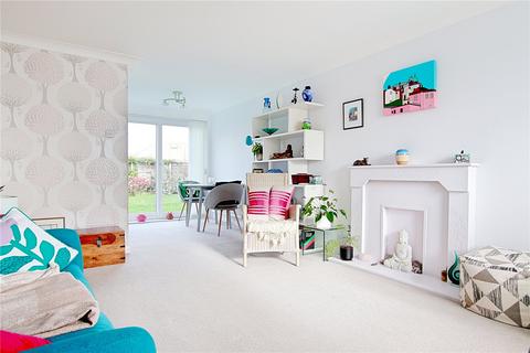 2 bedroom flat for sale, Overstrand Avenue, Rustington, Littlehampton, West Sussex, BN16