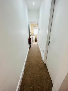 2 bedroom flat to rent, Watts Street, Manchester M19