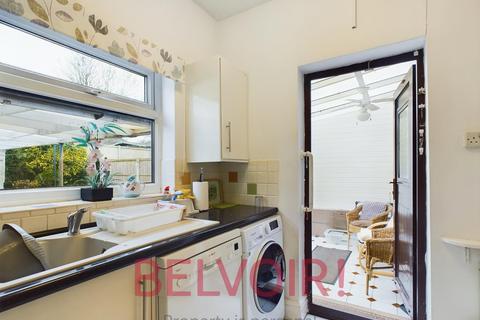 16 Brackley Avenue, Stoke-on-trent, ST6 7DN
