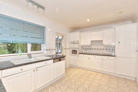 4 bedroom chalet for sale, Vicarage Street, St. Peters, Broadstairs, Kent