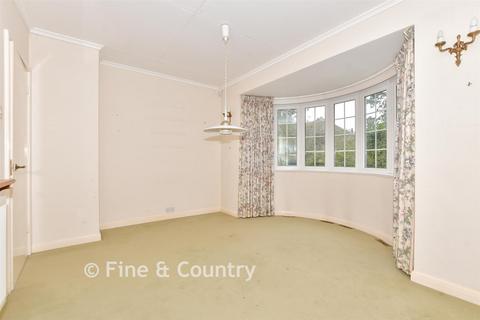 4 bedroom chalet for sale, Vicarage Street, St. Peters, Broadstairs, Kent